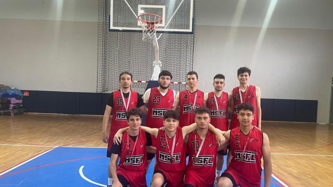 Pendik Liseler Arası Erkekler Basketbol Turnuvasında 3. Olduk